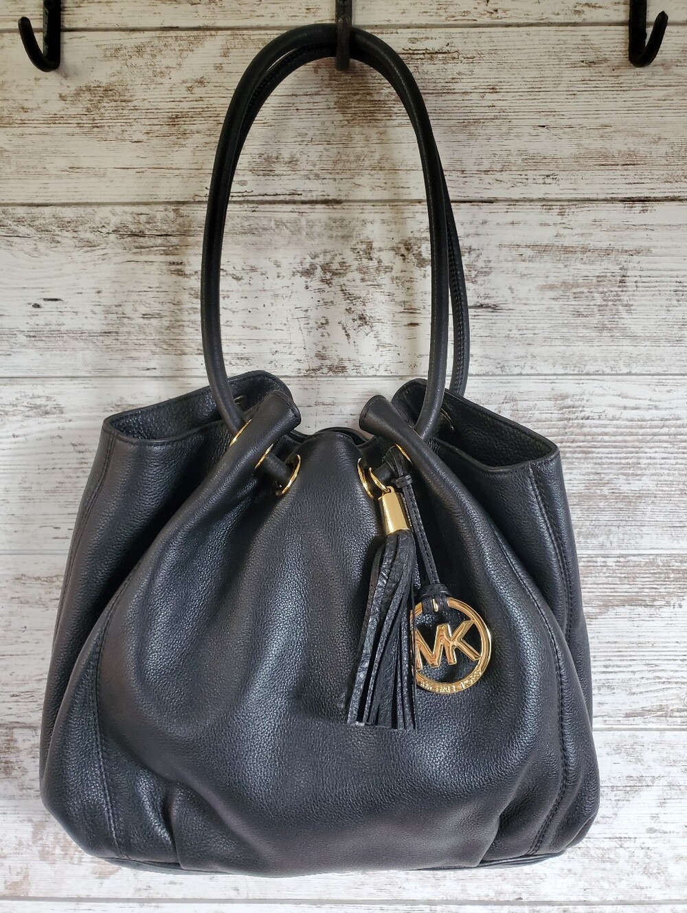 Michael Kors Black Pebbled Leather Ring Tote Medium EW Shoulder Bag Gold Charm